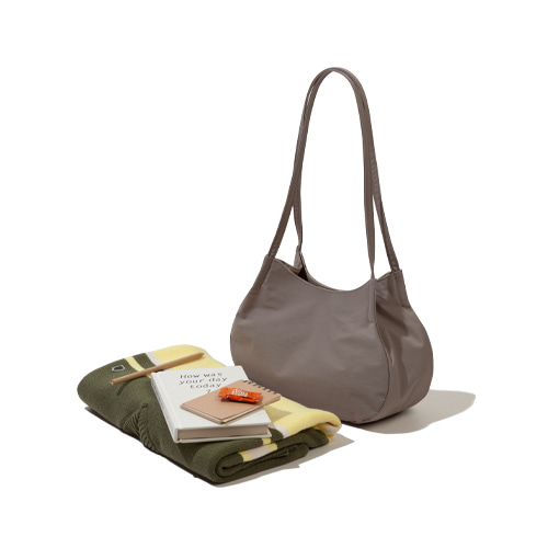 HOBO NEAT BAG _ CHILLING TAUPE GRAY